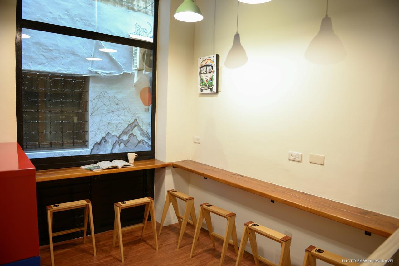 Rest Backpacker Hostel Tainan Exterior photo